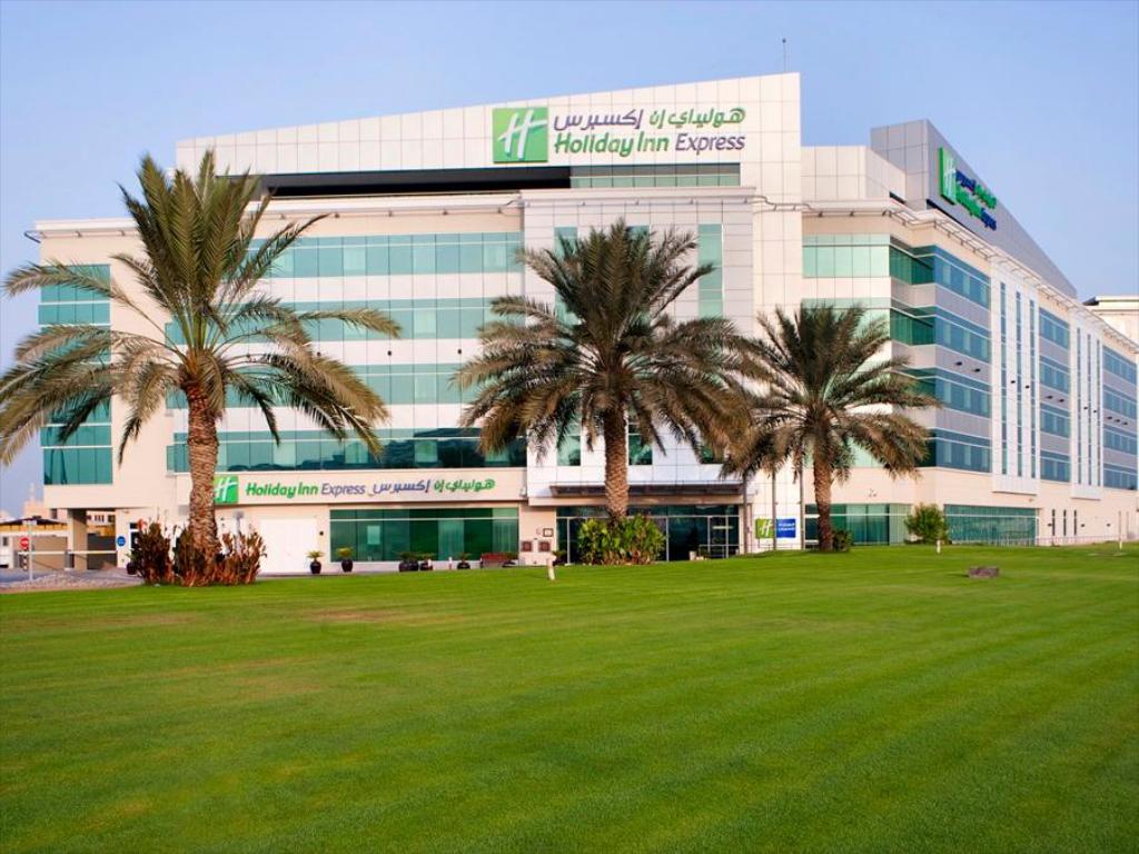 holiday inn express dubai