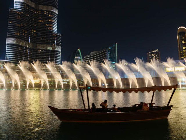 Dubai Fountain show times