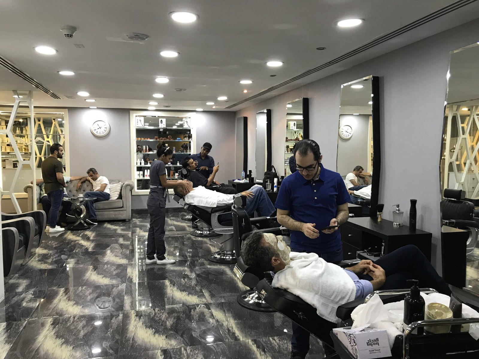 صالون Brando Gent Salon