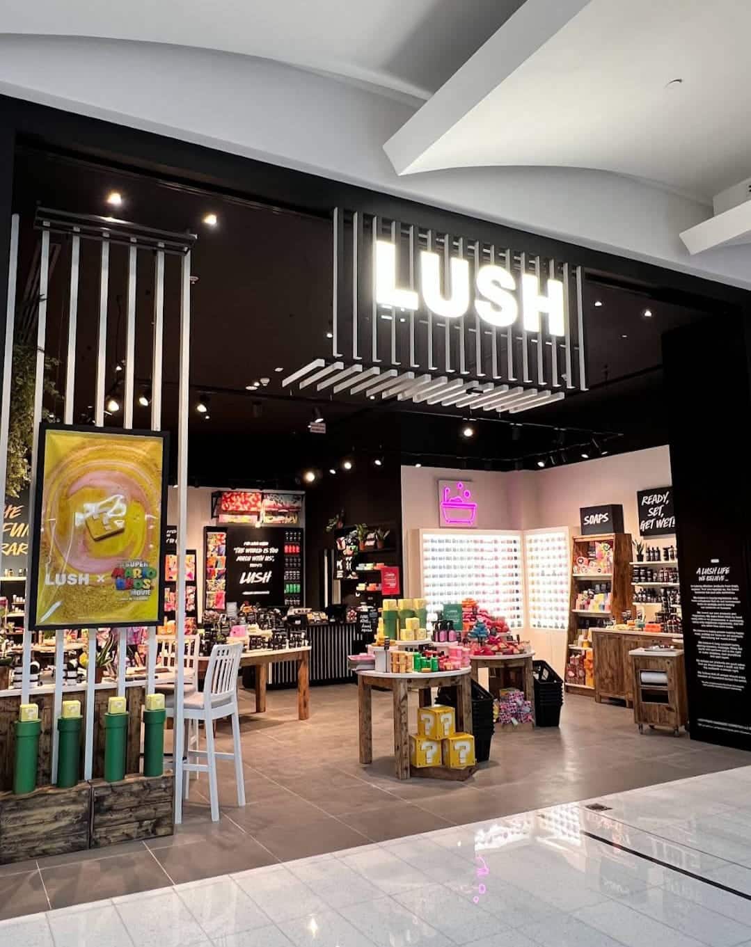 متجر Lush