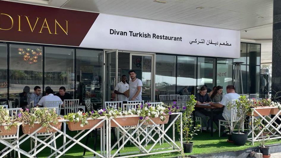 مطعم Divan Turkish Restaurant