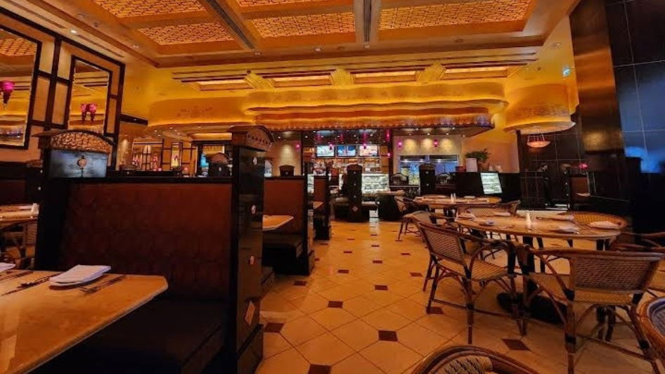 مطعم The Cheesecake Factory