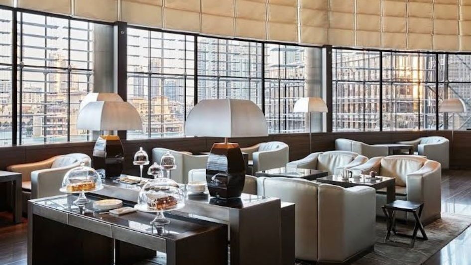 مطعم Armani_Lounge