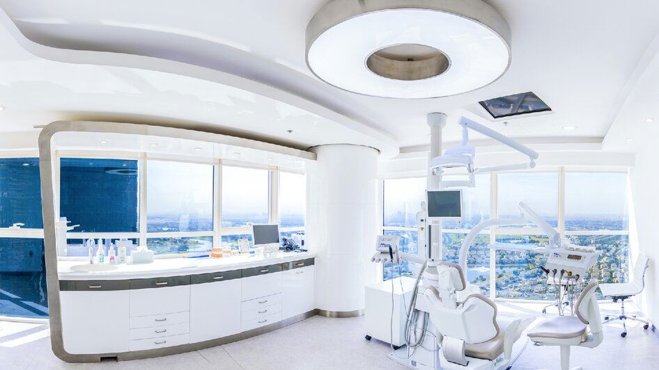 عيادة Sky Clinic Dental Center JLT